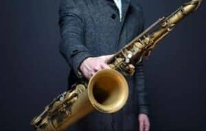 Aprende a tocar saxofón fácilmente