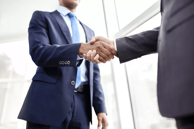 Crédito Fácil: Bancos Líderes