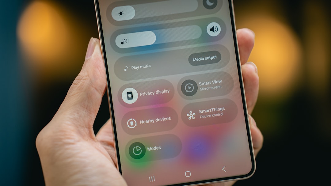 Transforma tu día con voz, automatizaciones y control móvil